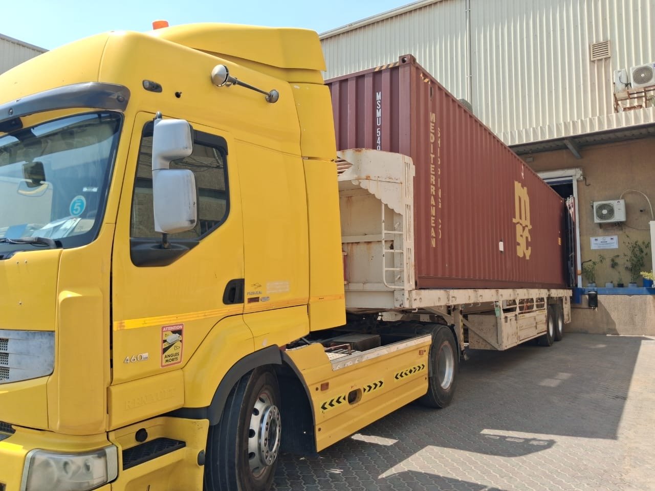 Commercial Cargo UAE